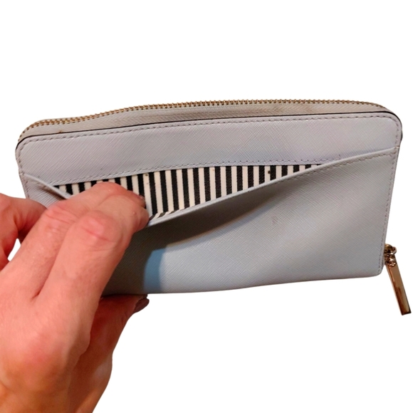 Kate Spade Brynn Light Blue Saffiano Wallet Zip Around - Picture 2 of 8